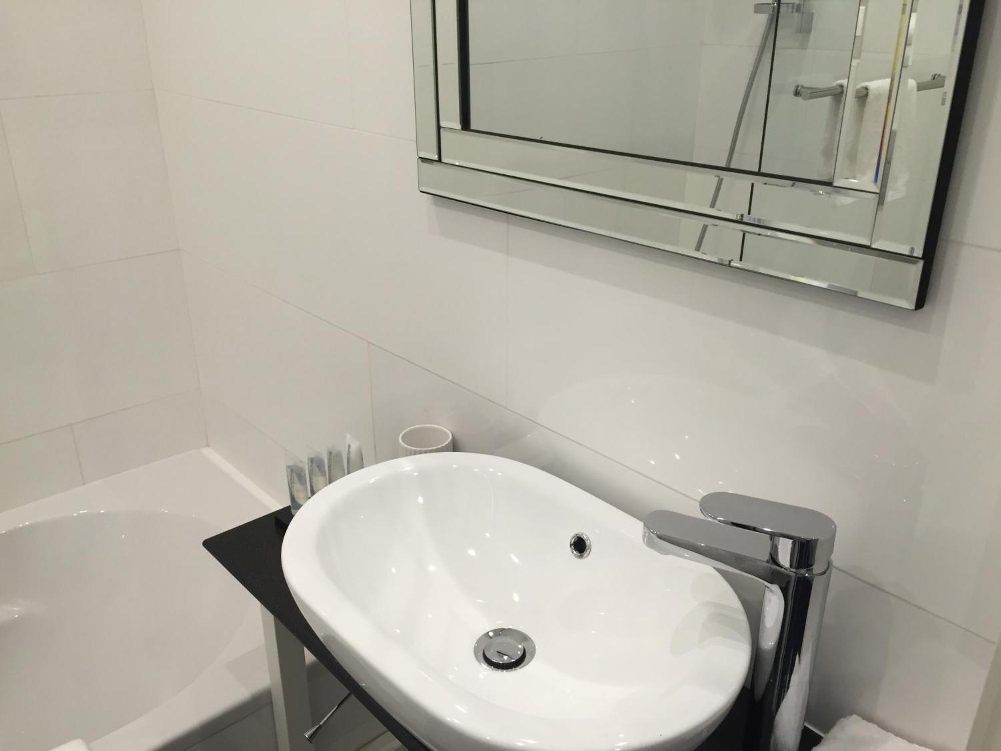 Antwerp Business Suites Room photo